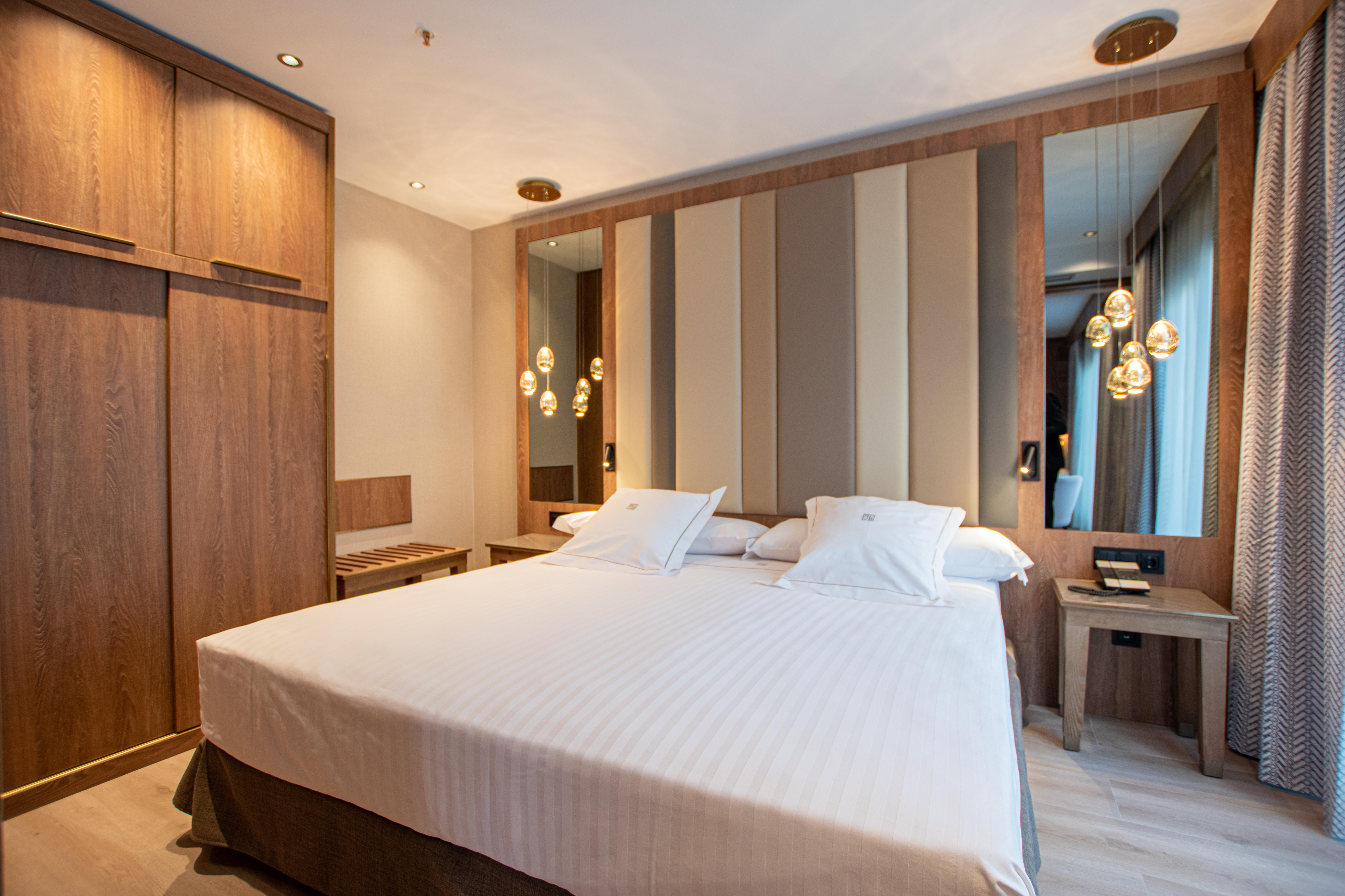 Hotel Granada Center Ngoại thất bức ảnh