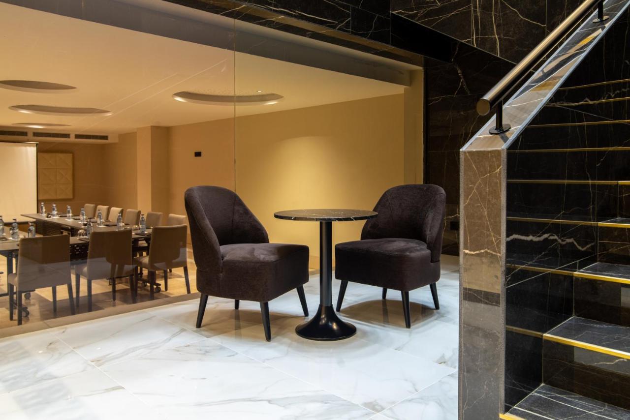 Hotel Granada Center Ngoại thất bức ảnh